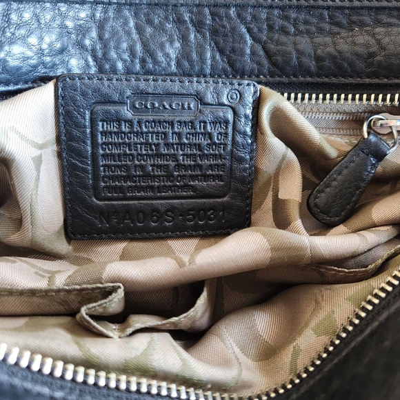 Coach Vintage A06S-5031 Pebbled Leather Bag - Picture 9 of 14